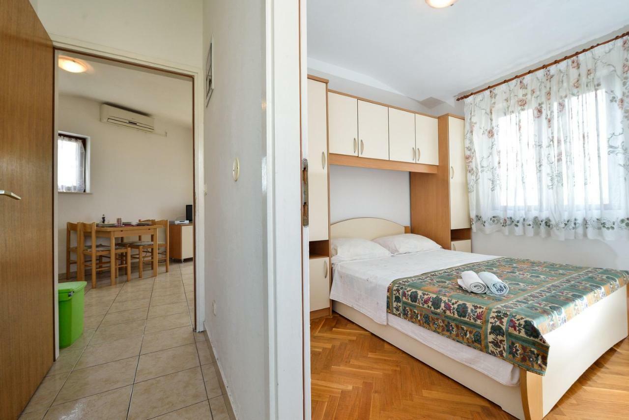Apartments Ana Петрчане Экстерьер фото